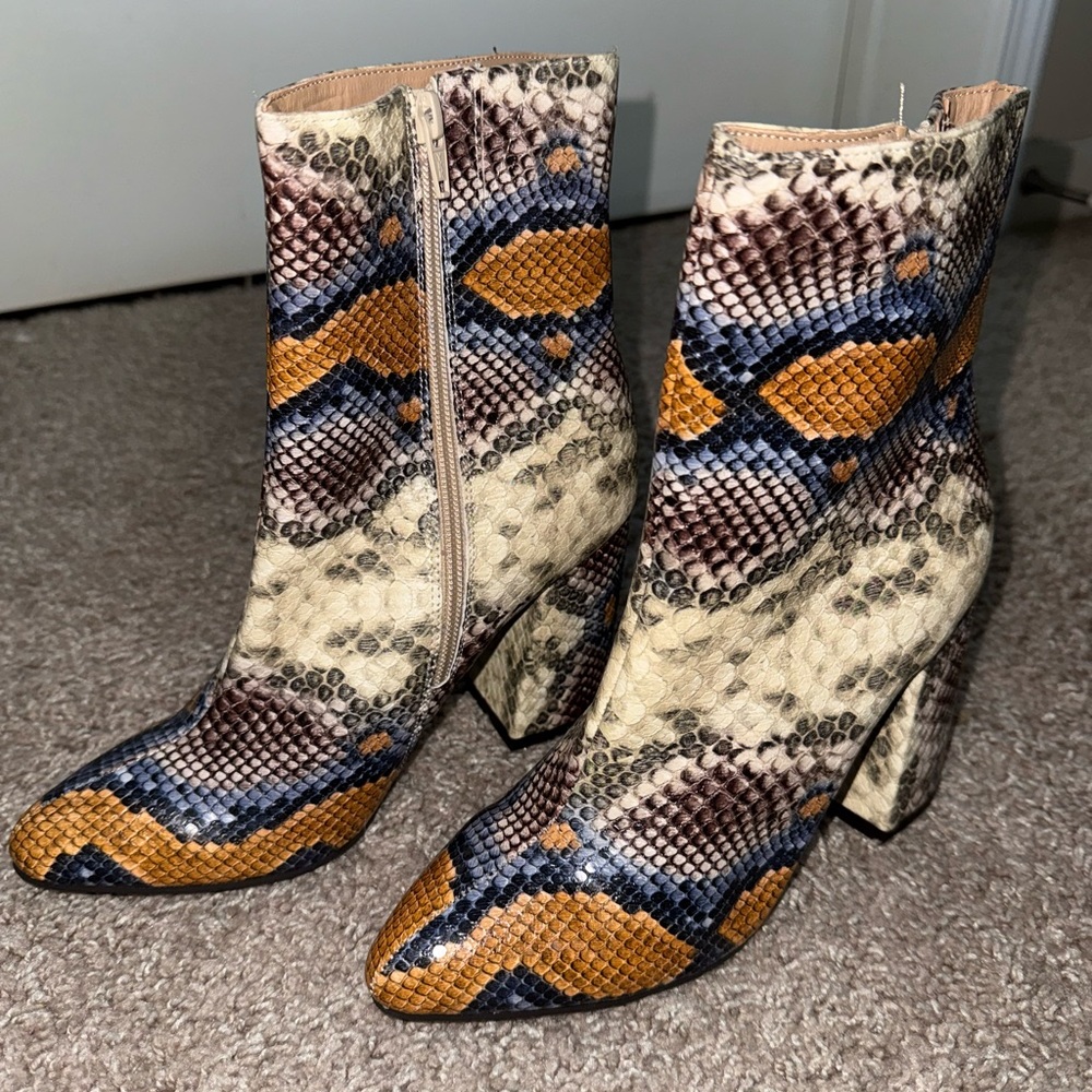 Snakeskin boots Size 7.5
